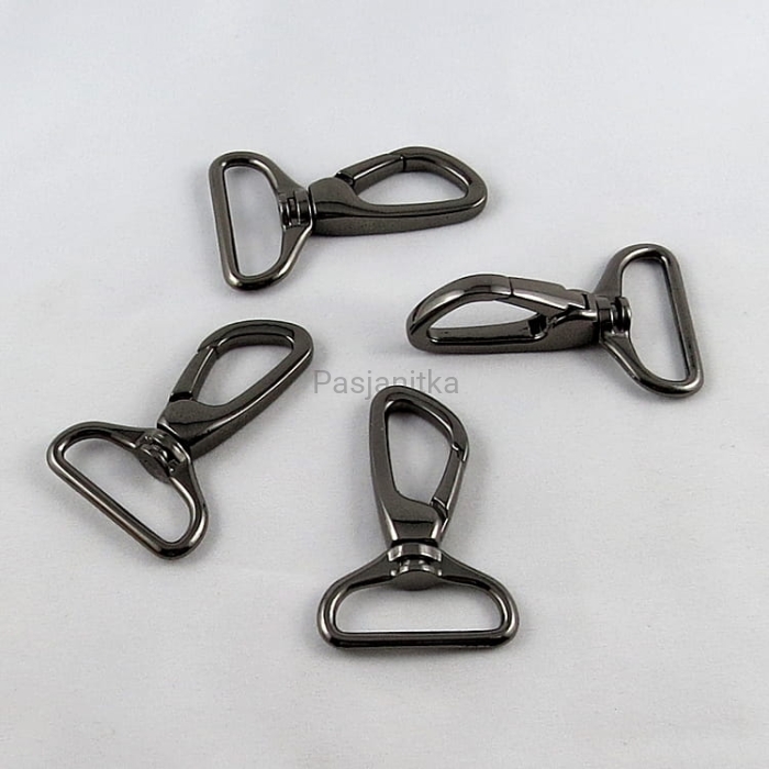 Karabińczyk 32 mm x 63 mm, czarny