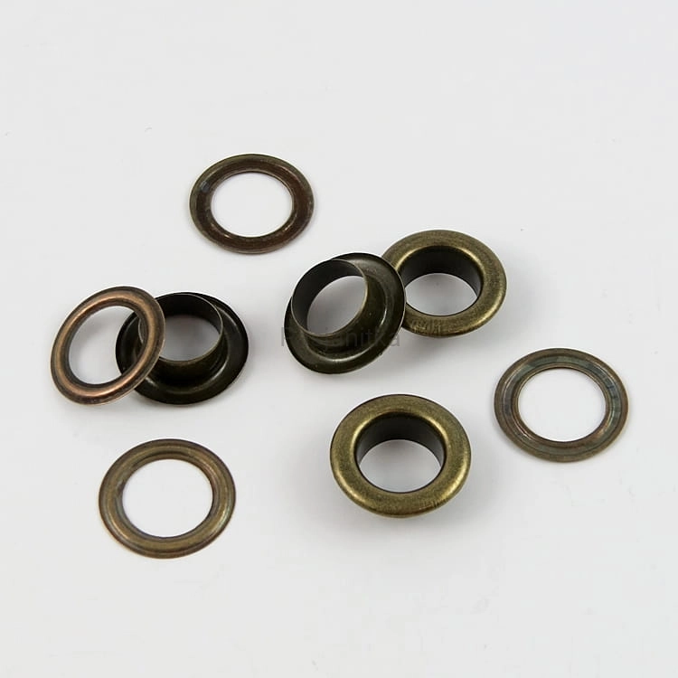 Oczka metalowe 10 mm stare złoto / 4 komplety