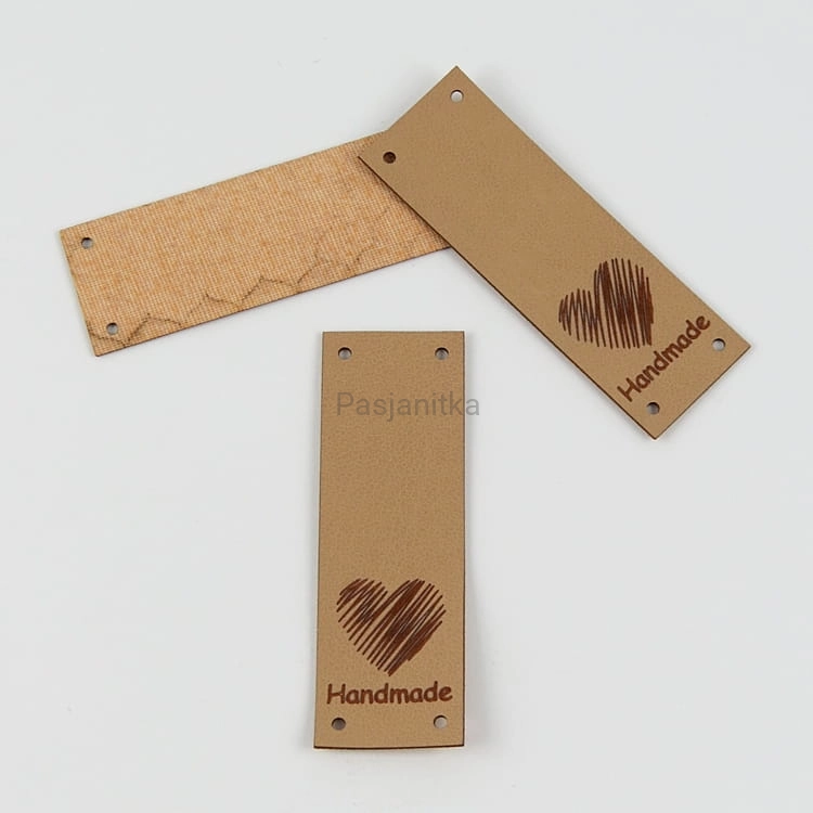 Metka ekoskóra "Handmade" / 6 cm x 2 cm / jasny brąz / dół