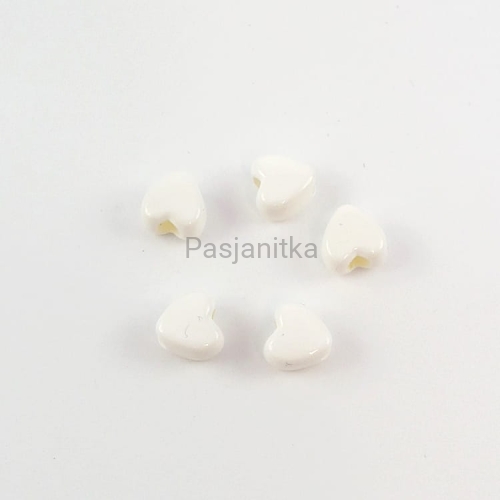 Koraliki plastikowe serduszka 8 mm / 5 szt / biały