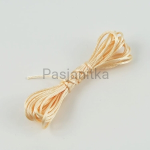 Sznurek satynowy 1 mm / 3 metr / krem