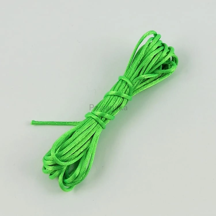 Sznurek satynowy 1 mm / 3 metr / jasny zielony