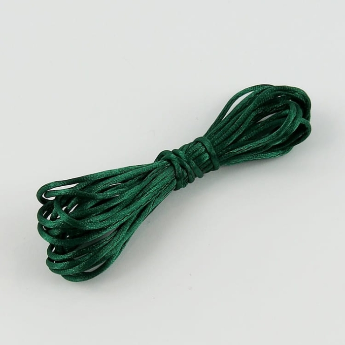 Sznurek satynowy 1 mm / 3 metr / zielony