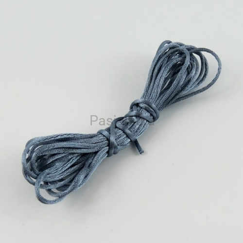 Sznurek satynowy 1 mm / 3 metr / szary