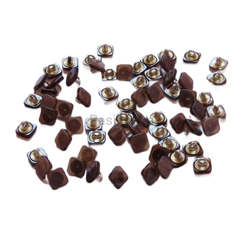 Guziki plastikowe nr 338 / 8 mm x 8 mm / 10 szt