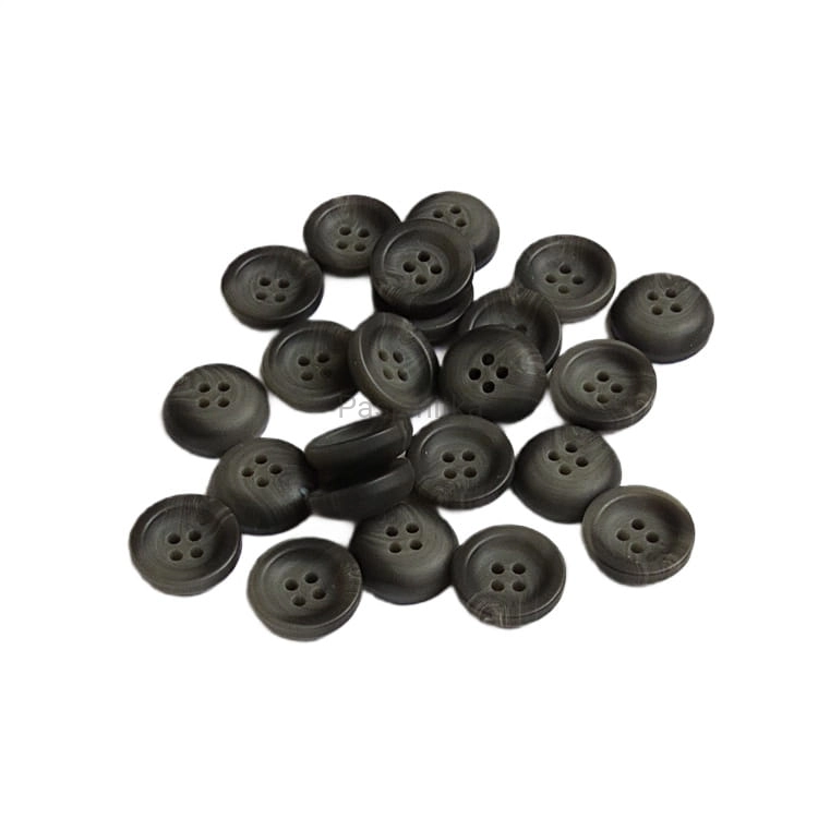 Guziki plastikowe nr 22 / 1,5 cm / 10 szt