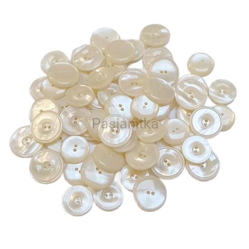 Guziki plastikowe nr 501 / 1,8 cm / 10 szt