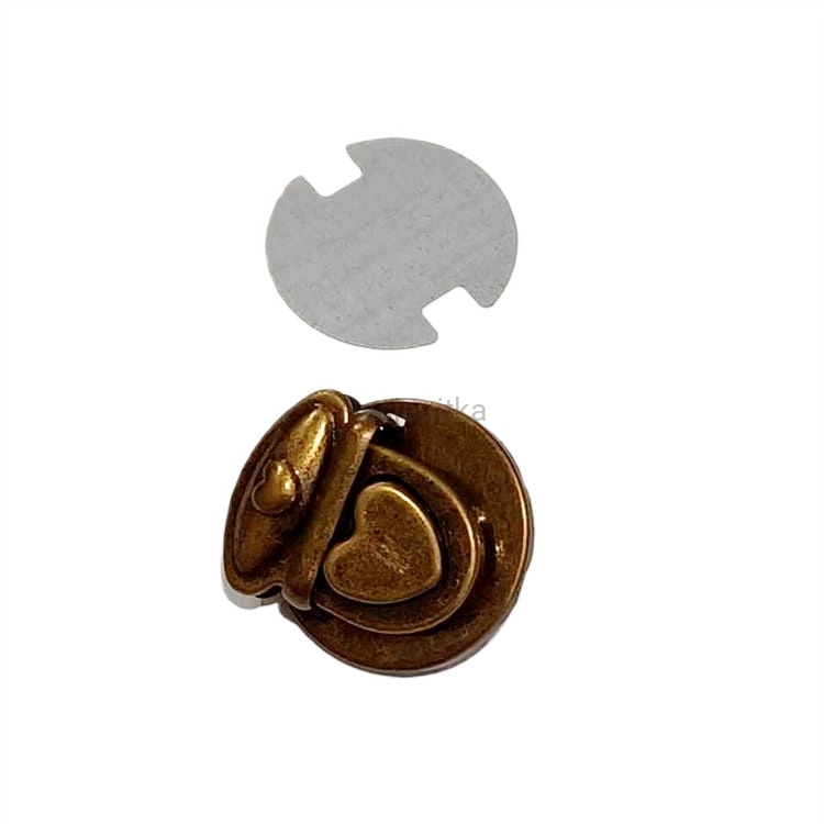 Zapięcie do torebki 30 x 32 mm stare złoto, serce