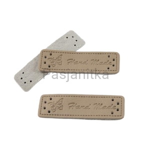 Metka ekoskóra "handmade" z motylem 5 cm / szary-beż